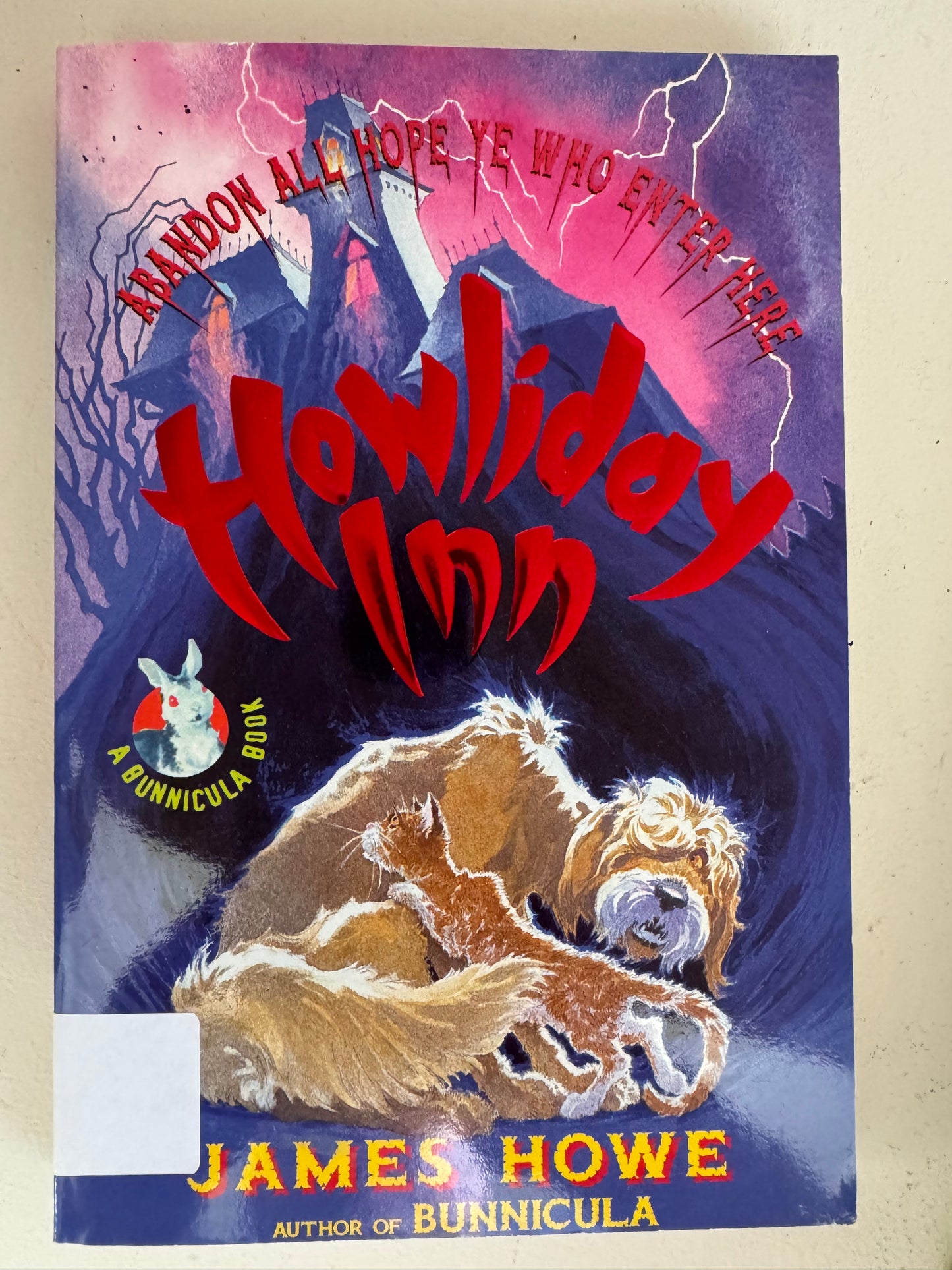 Howliday Inn : A Bunnicula Book
