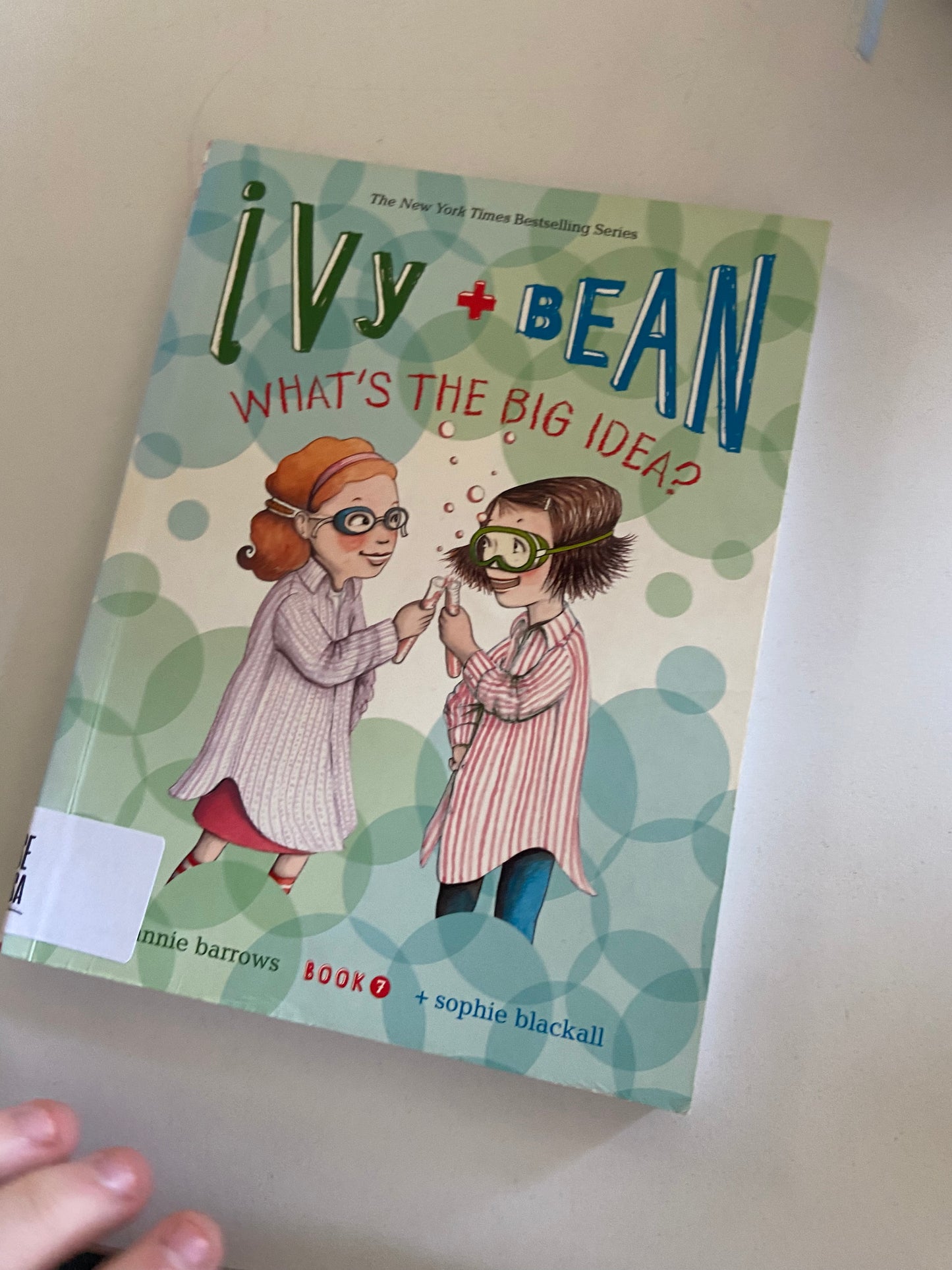 Ivy and Bean What's the Big Idea? (Book 7)