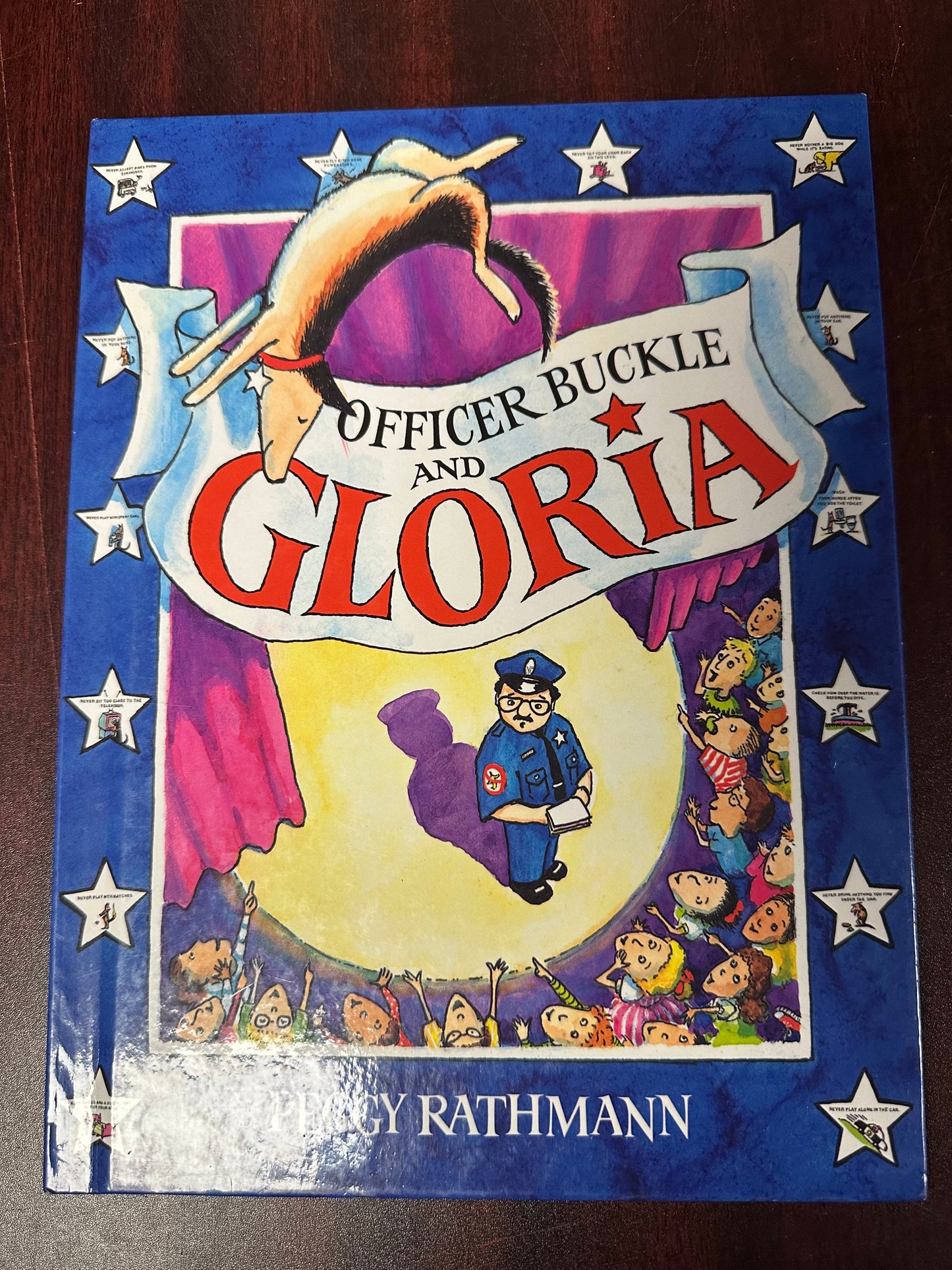 Officer Buckle & Gloria (Caldecott Medal Book)