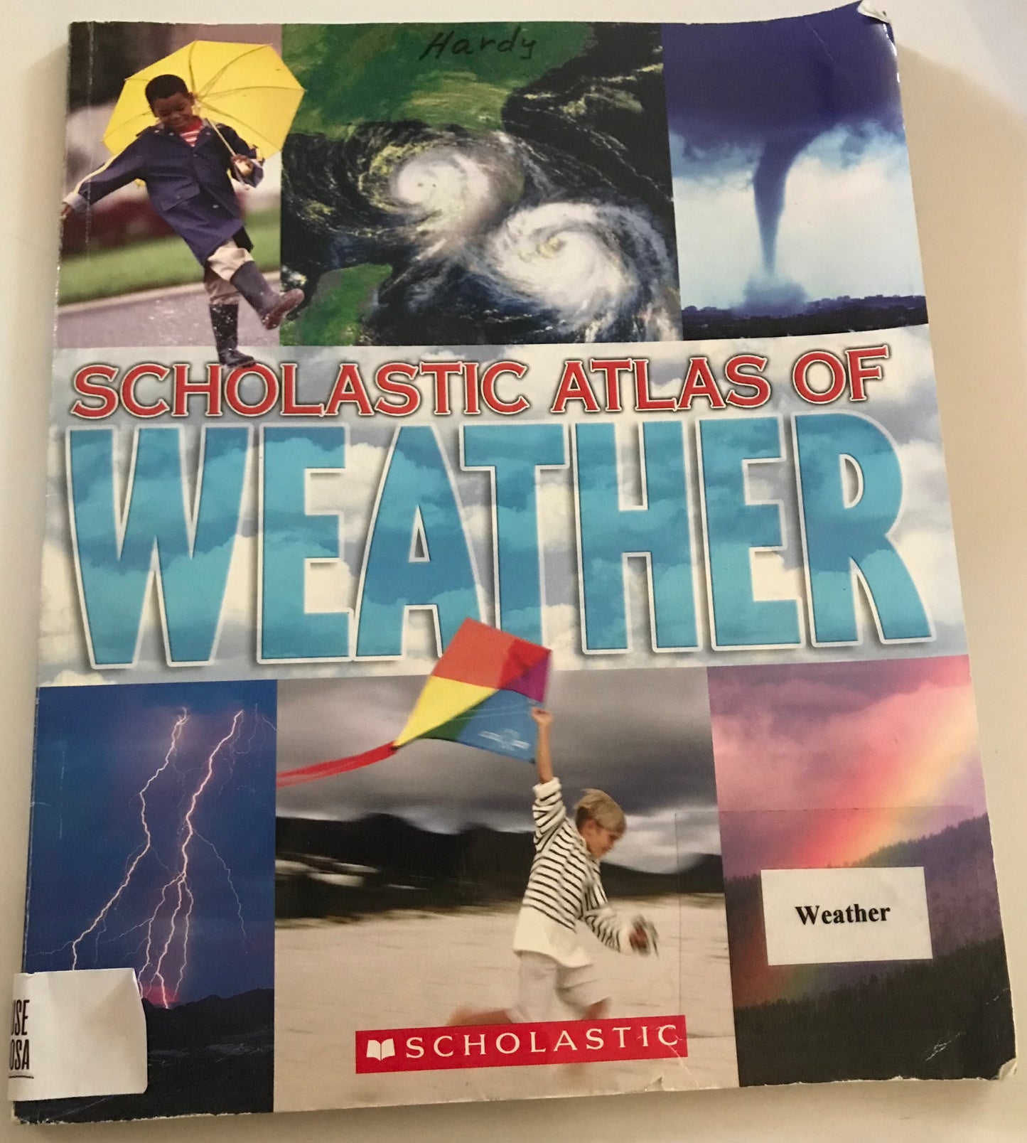 Scholastic Atlas of Weather