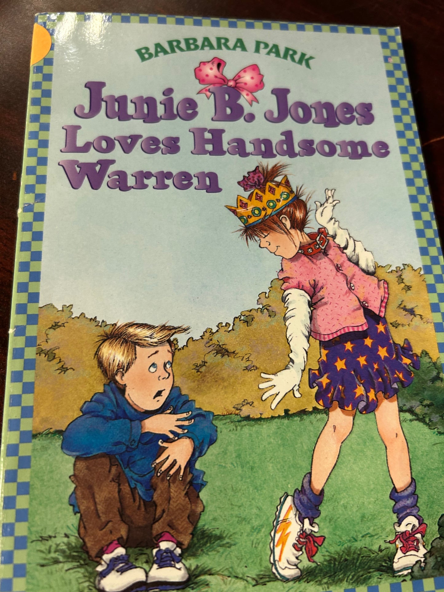 Junie B. Jones Loves a Handsome Warren