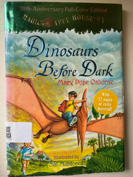Magic Tree House 20th Anniversary Edition: Dinosaurs Before Dark (A Stepping Stone Book(TM))