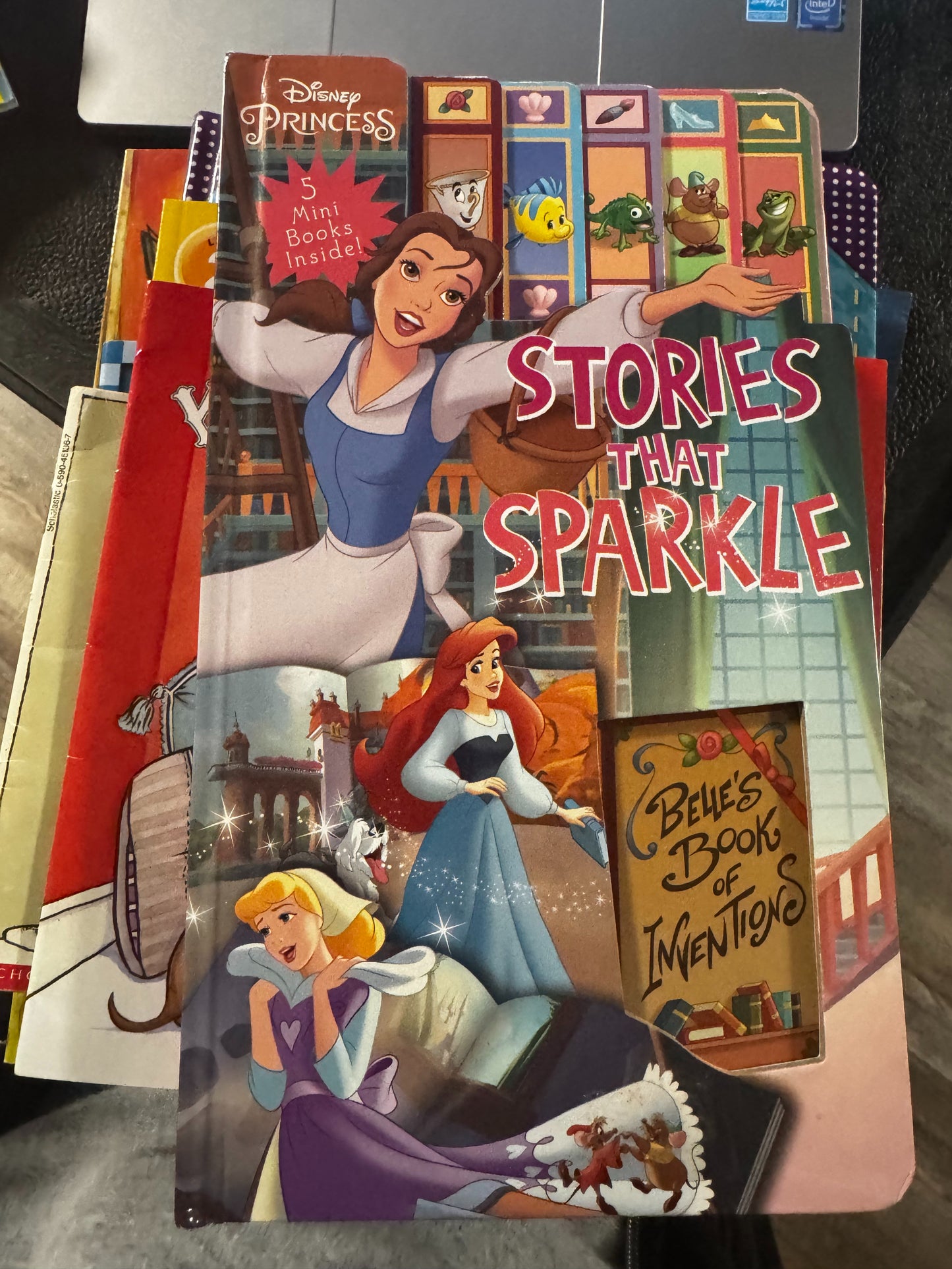 Disney Princess: Stories that Sparkle