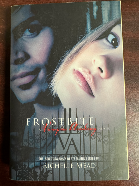Frostbite (Vampire Academy, Book 2)