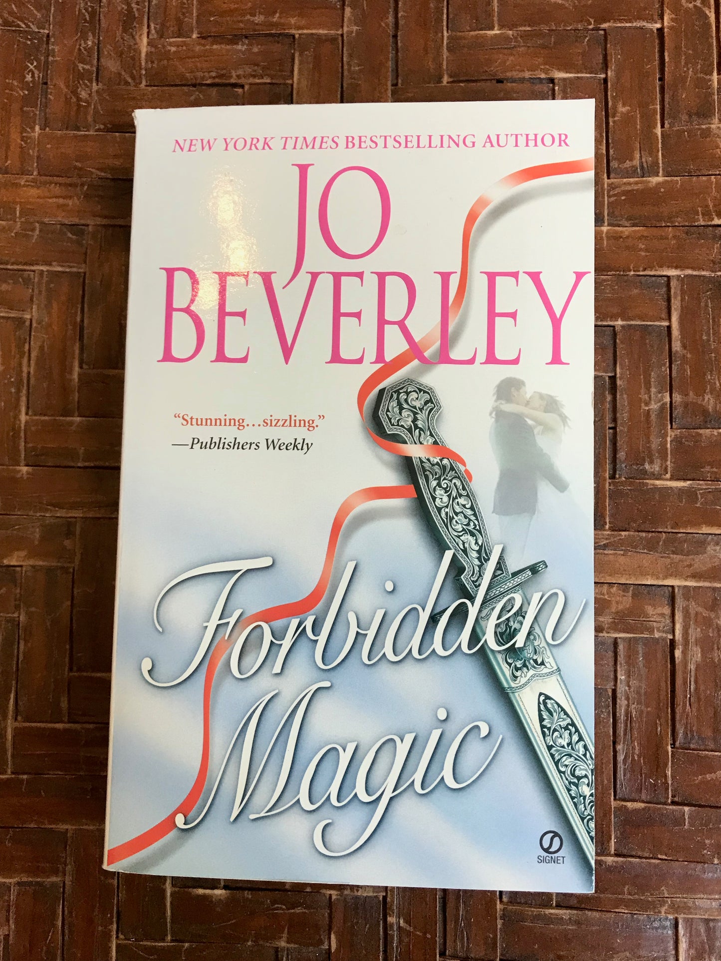 Forbidden Magic (Signet Historical Romance)
