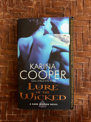 Lure of the Wicked: A Dark Mission Novel