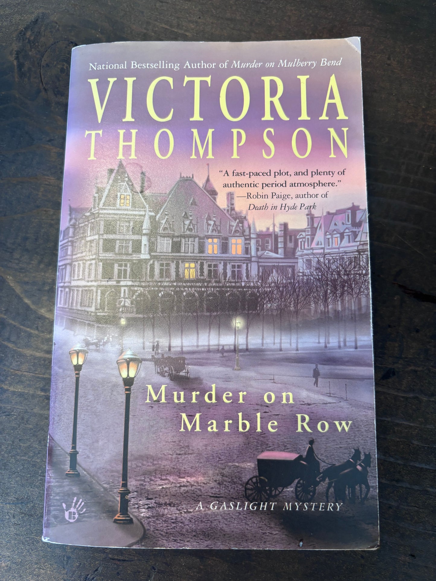 Murder on Marble Row (Gaslight Mystery)