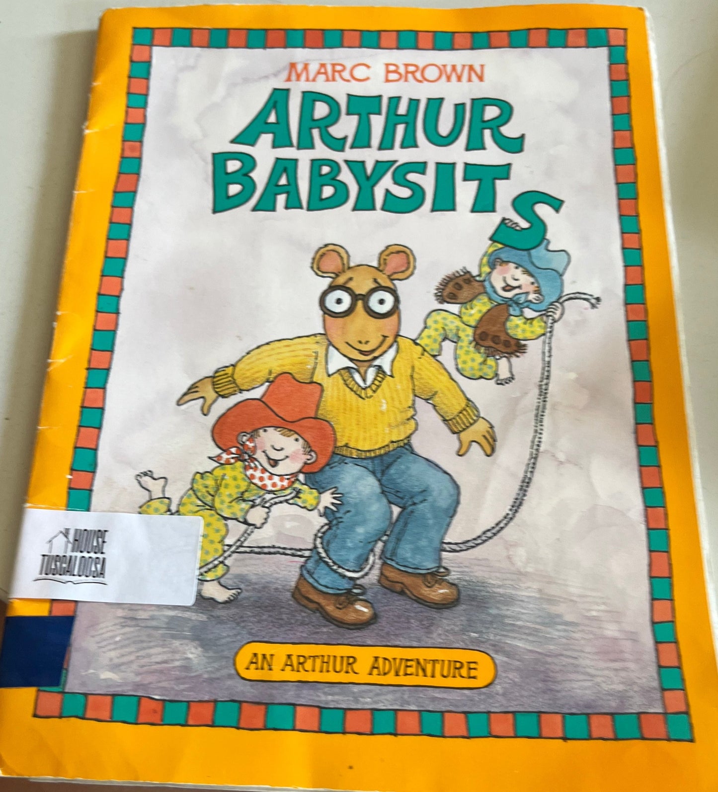 Arthur Babysits (Marc Brown's Arthur adventures)