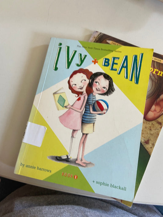 Ivy & Bean (Book 1) (Bk. 1)