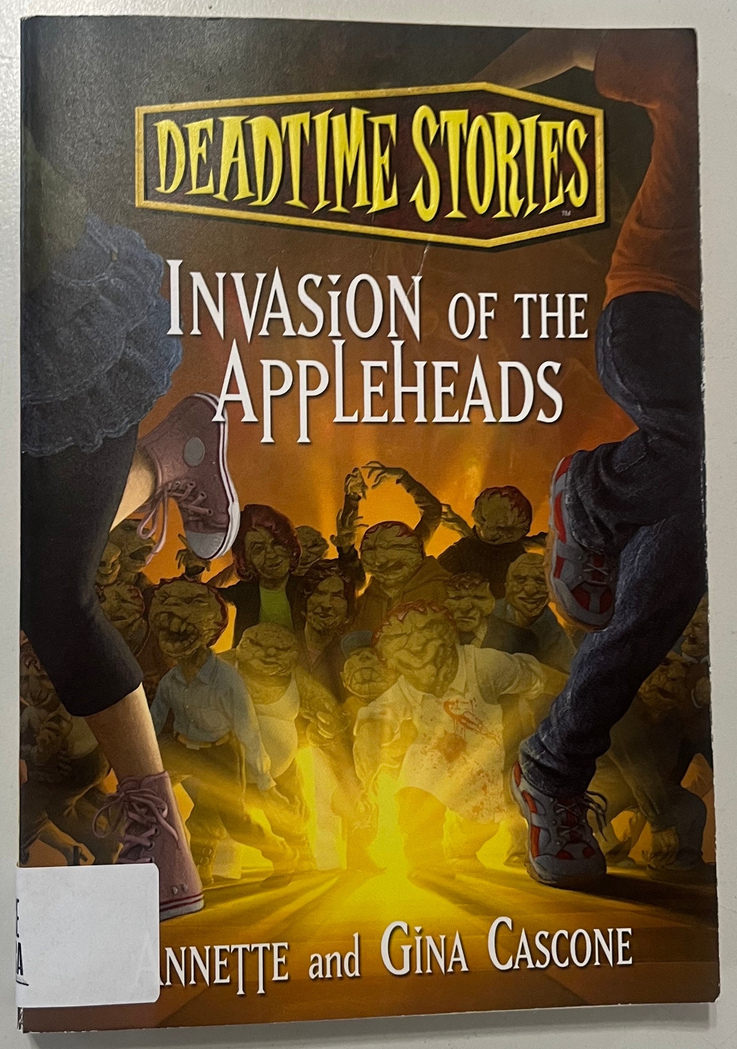 Deadtime Stories #4: Invasion of the Appleheads