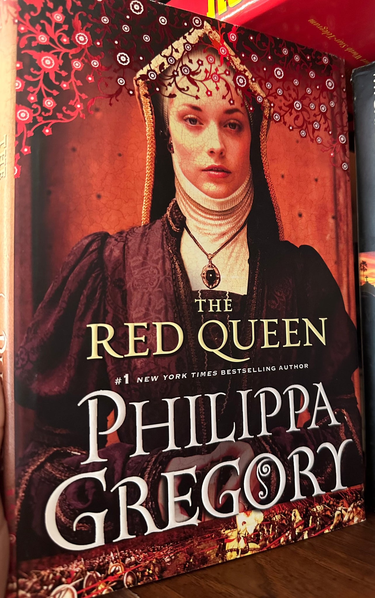 The Red Queen: A Novel (The Cousins' War)