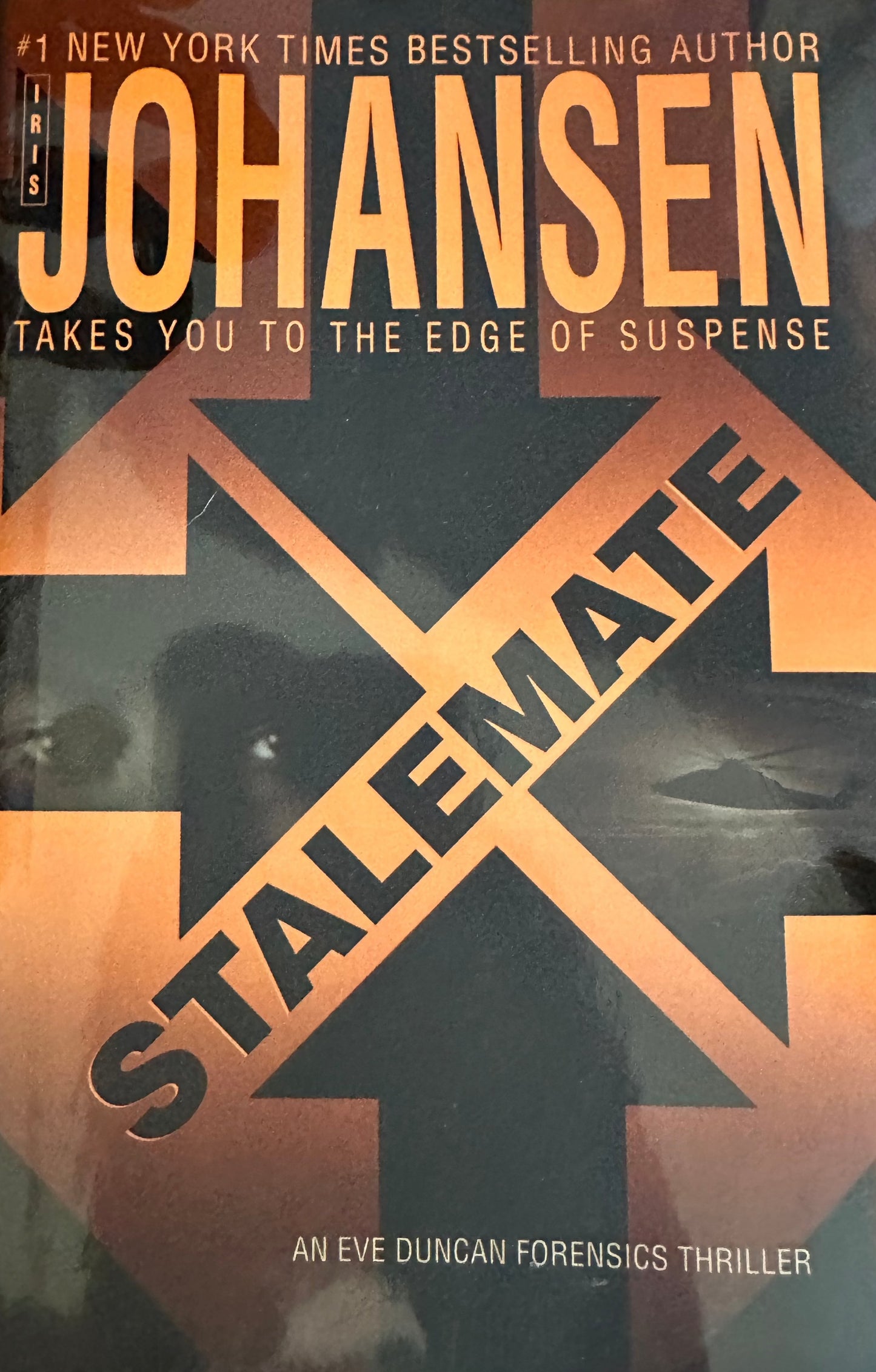 Stalemate (An Eve Duncan Forensics Thriller)