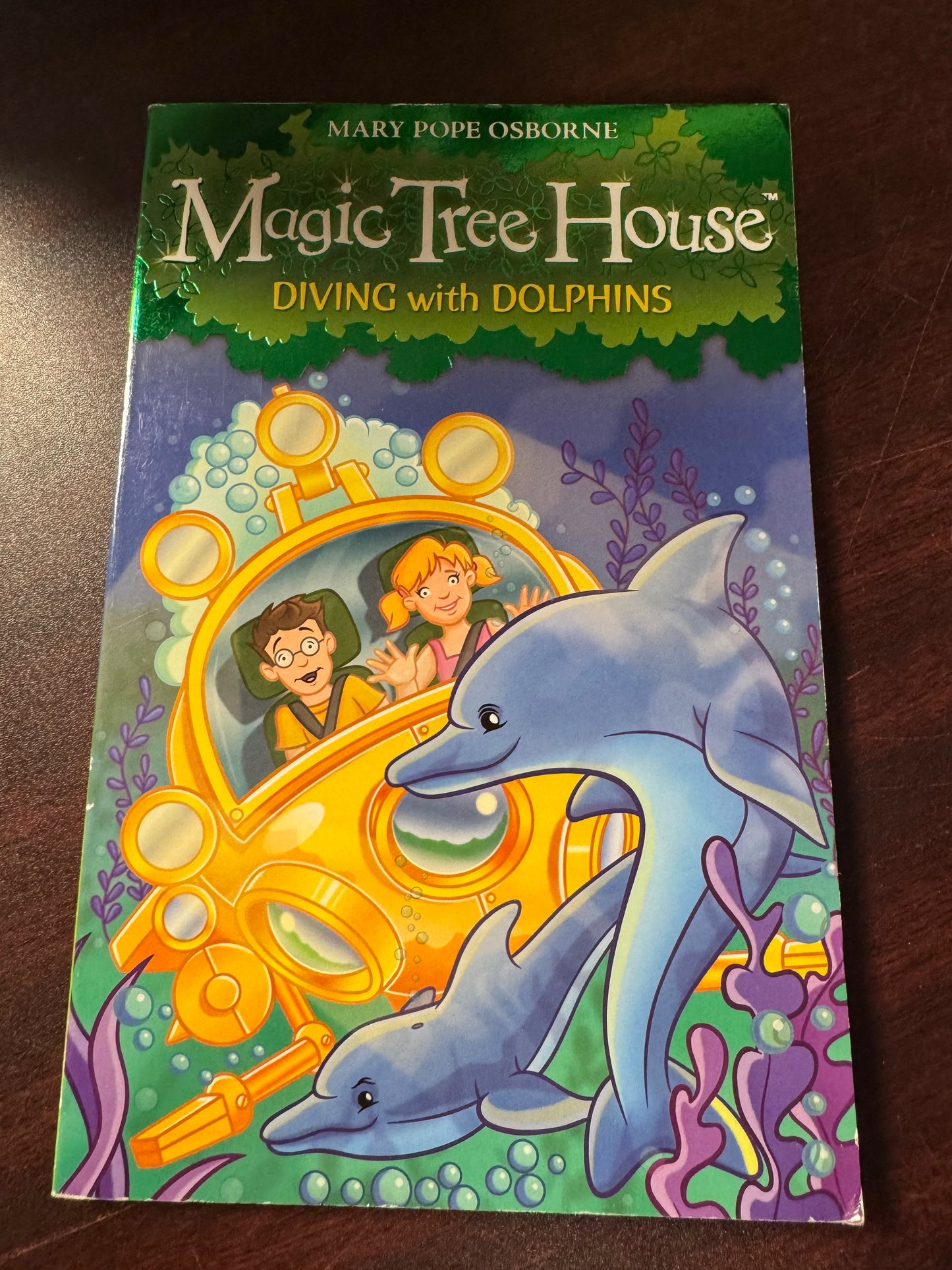 Magic Tree House: Diving with Dolphins