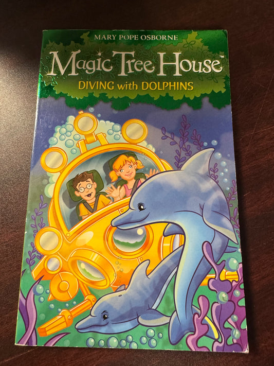 Magic Tree House: Diving with Dolphins