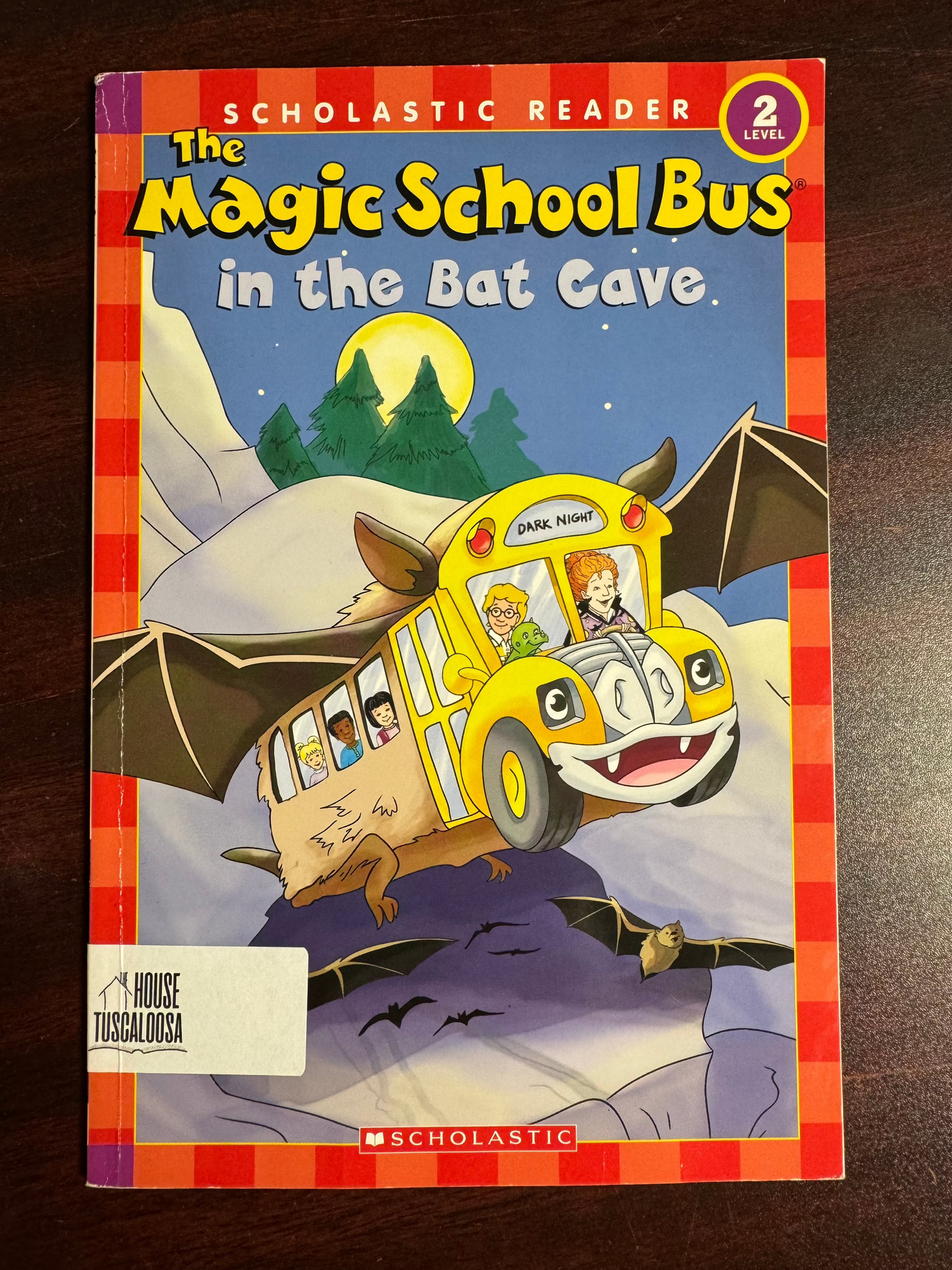 Magic School Bus in the Bat Cave (Scholastic Reader, Level 2), The