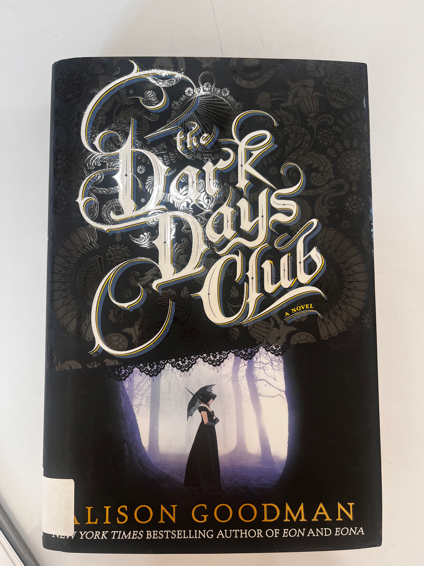 Dark Days Club (A Lady Helen Novel), The