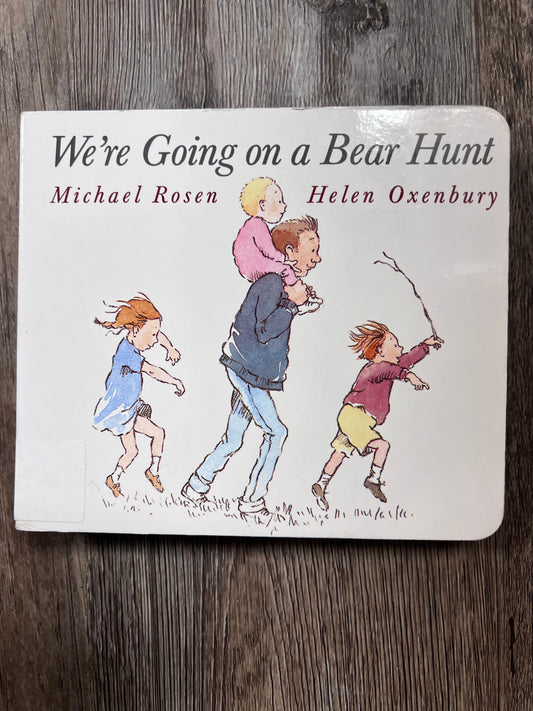 We're Going on a Bear Hunt (Classic Board Books)